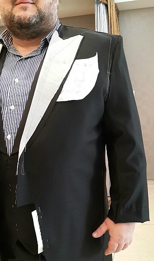 니골리앙턱시도 이미지