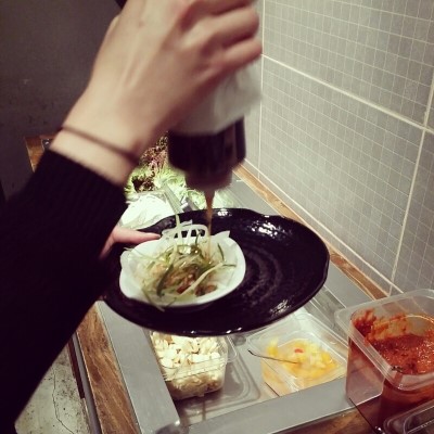 육꼬집 이미지