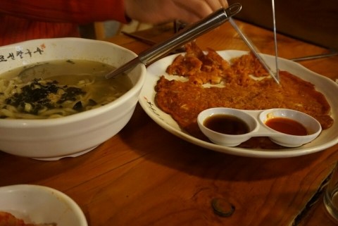 조선칼국수 이미지