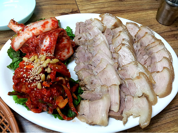 명동칼국수보쌈 이미지