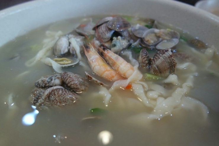 금촌칼국수 이미지