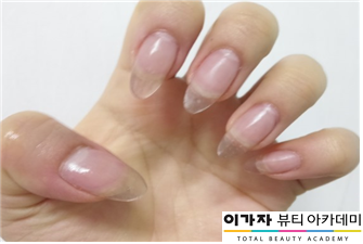 아몬드네일 이미지