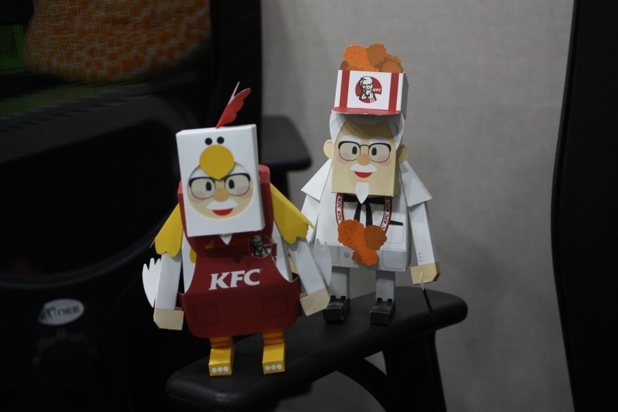 모모트 이미지