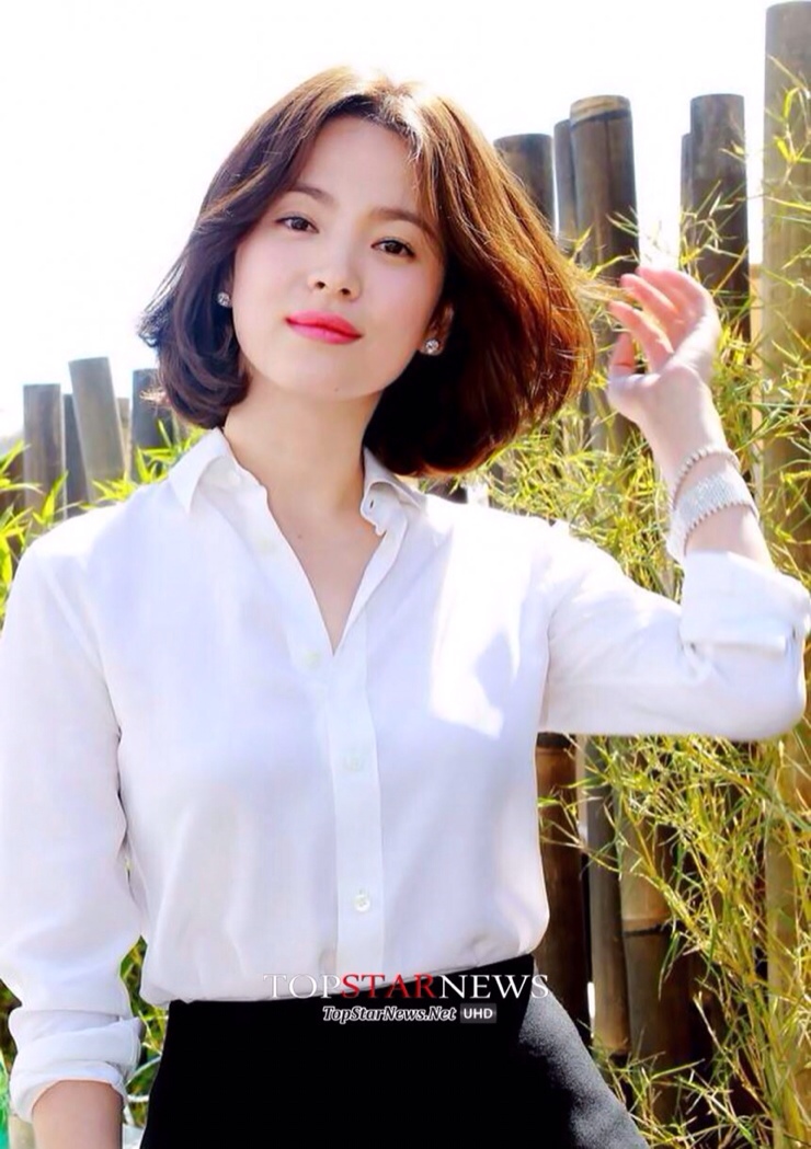단발머리 이미지