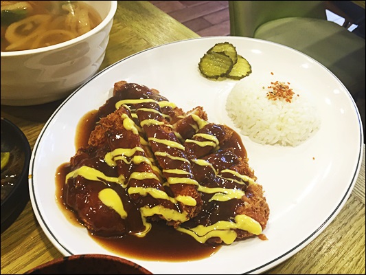 토마토김밥 이미지