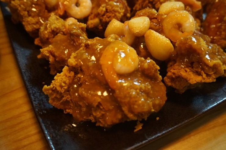 꼬기오치킨 이미지