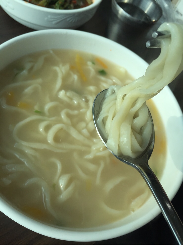 해동토종칼국수족발 이미지