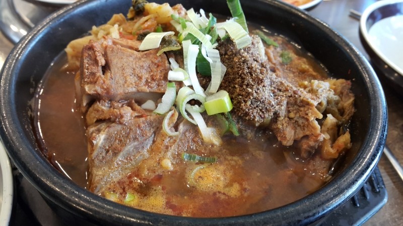 뼈다귀해장국 이미지