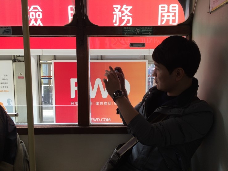맥심홀 이미지