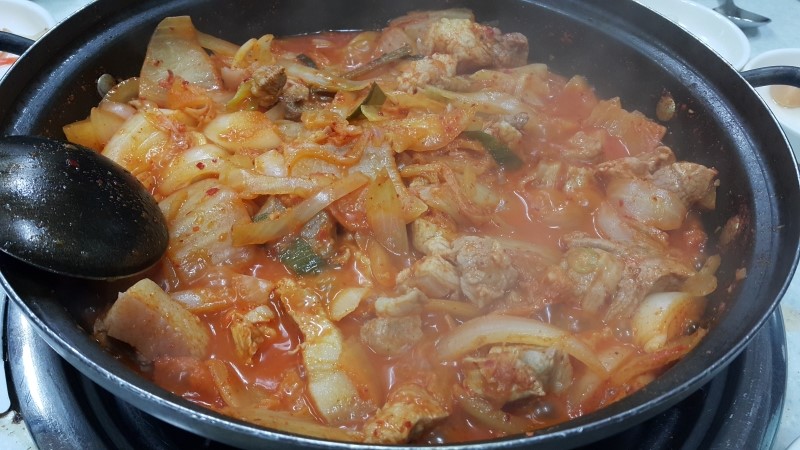 시골통돼지볶음 이미지