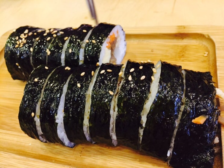 자연말이김밥 이미지