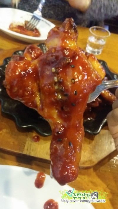 두리아숯불바베큐치킨 이미지