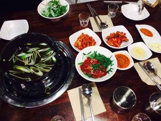 홍대 칼국수와 족발 이미지