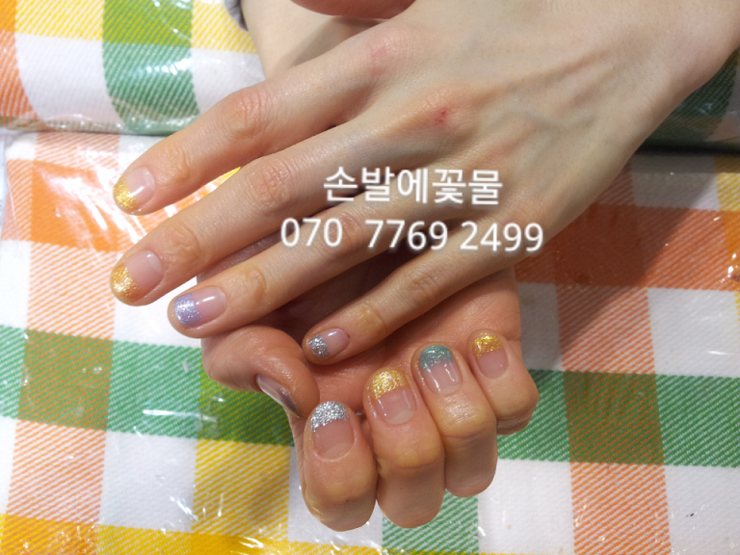 손발에꽃물 이미지