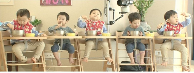 쌍둥이국수 이미지