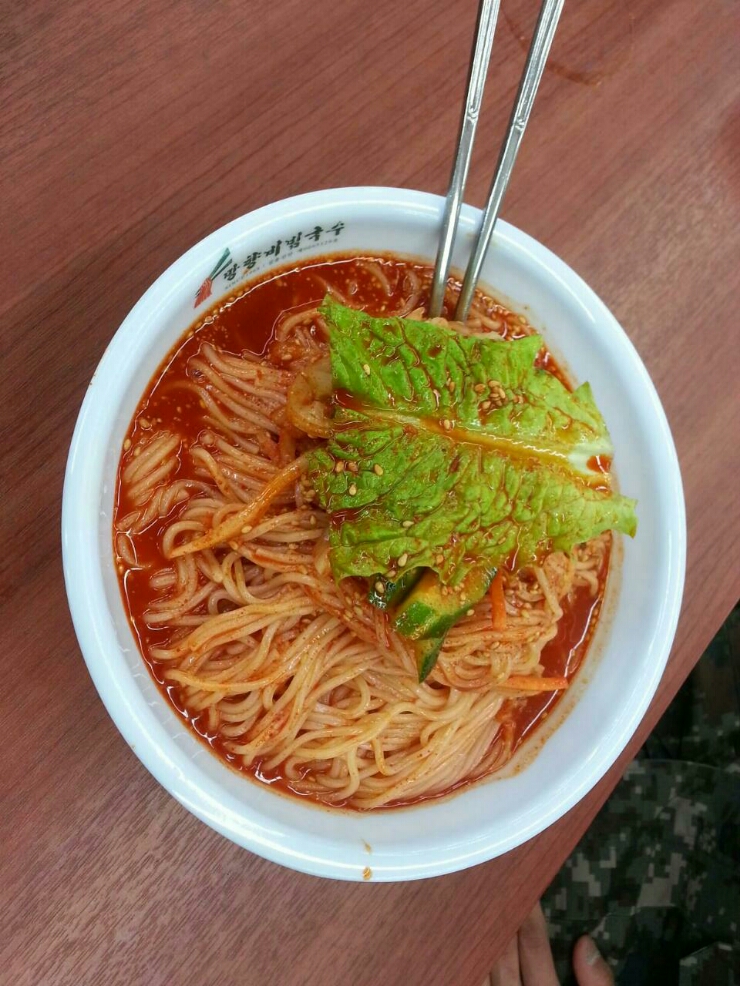 망향비빔국수 이미지