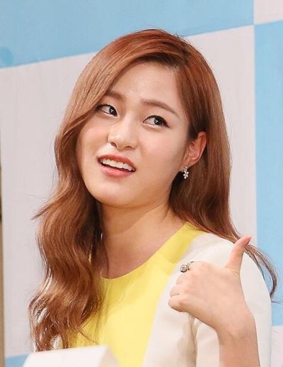 청춘맥주 이미지