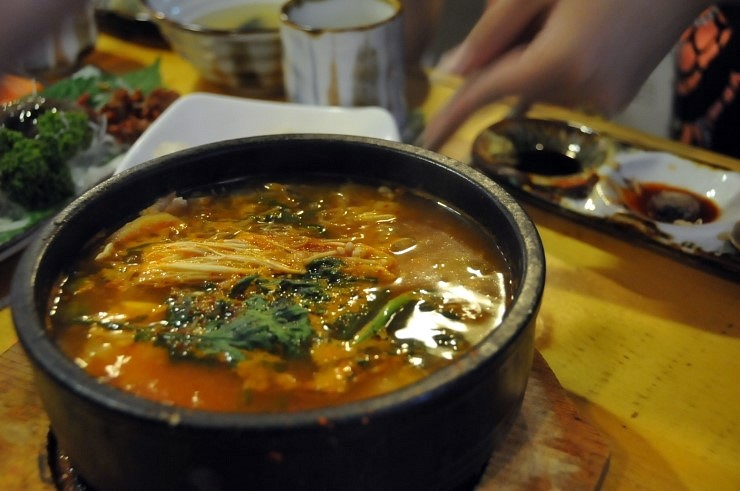 썰어파는횟집 이미지