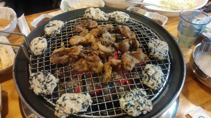 토담참숯닭갈비 이미지