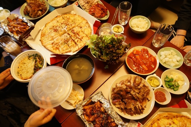 서남놀부왕족발 이미지