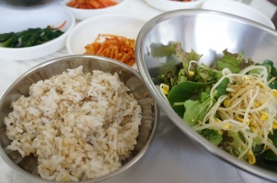 양푼이보리밥 이미지