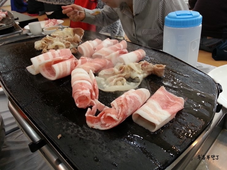 고인돌구들장삼겹살 이미지