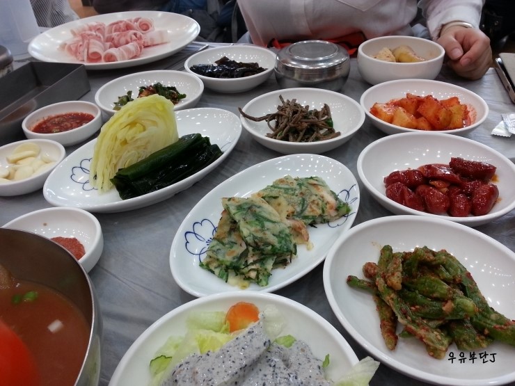 고인돌구들장삼겹살 이미지