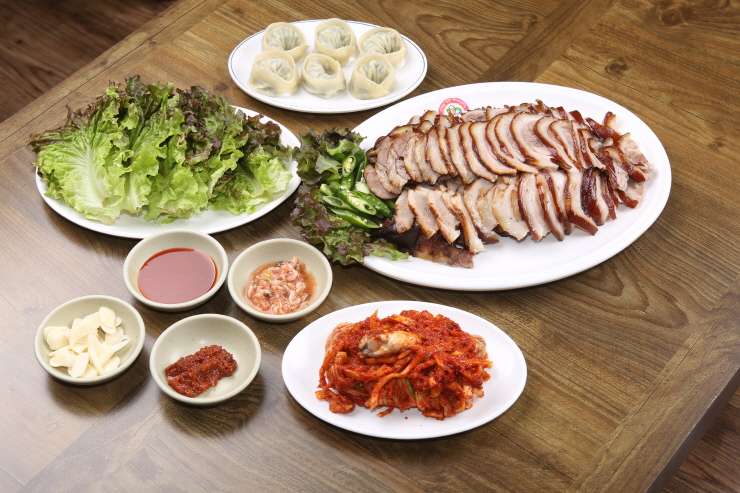 장군족발보쌈 이미지