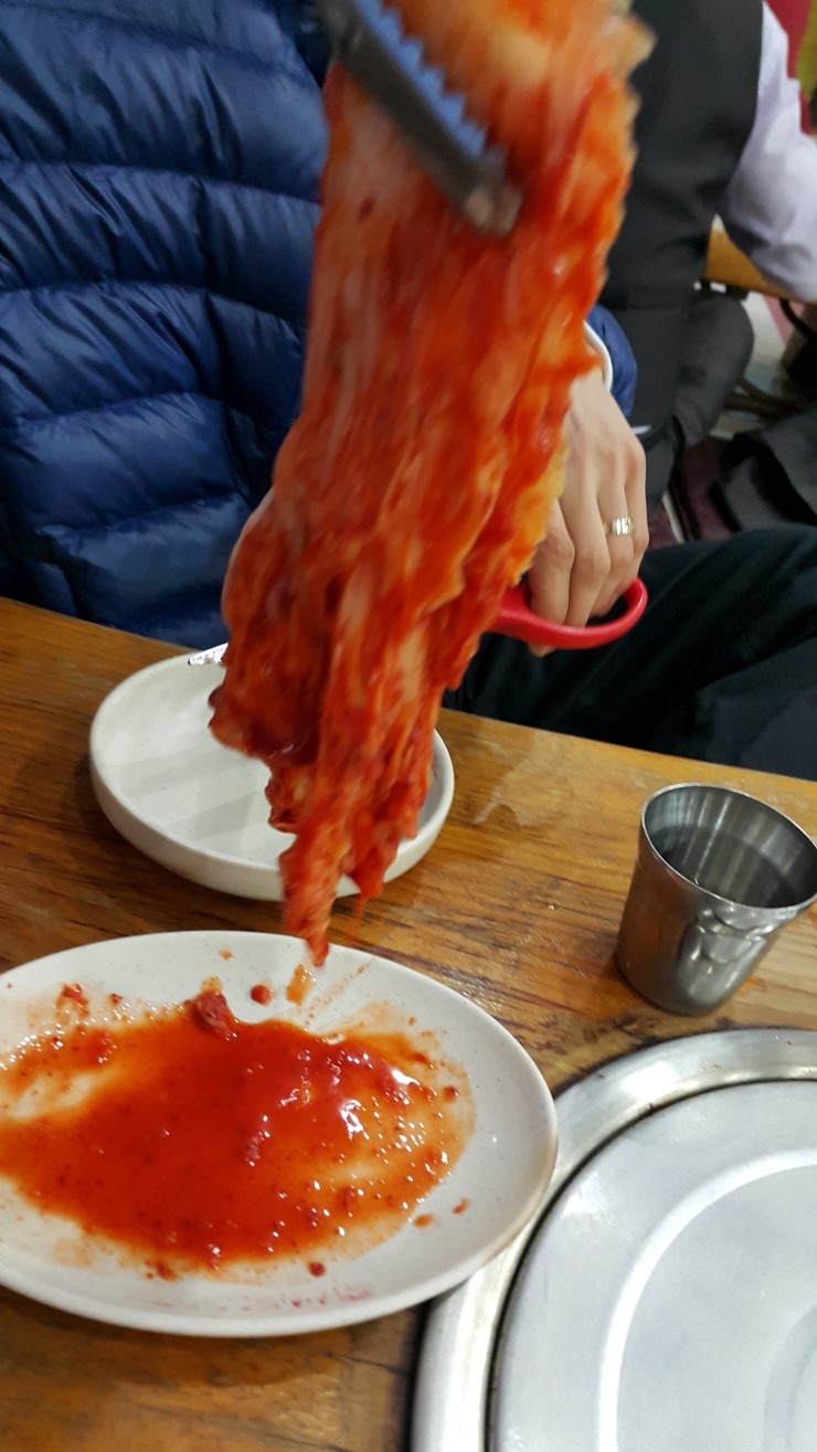 장터뼈다귀 이미지