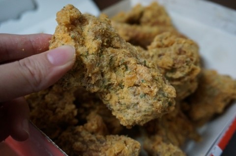 사라치킨 이미지