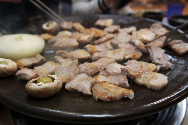 한라산옹기구이삼겹살 이미지