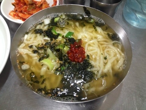 시장칼국수 이미지
