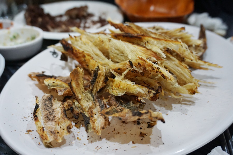 육회와짝태 이미지