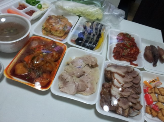 족발이 닭 이미지