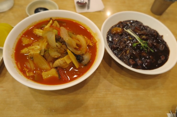 옛날전통짜장 이미지