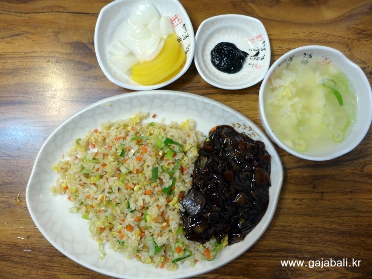산동관 이미지