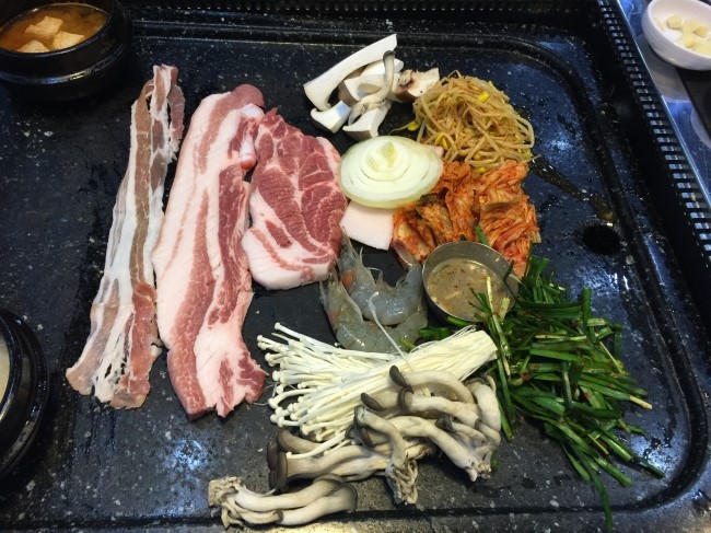 왕돌판삼겹살 이미지