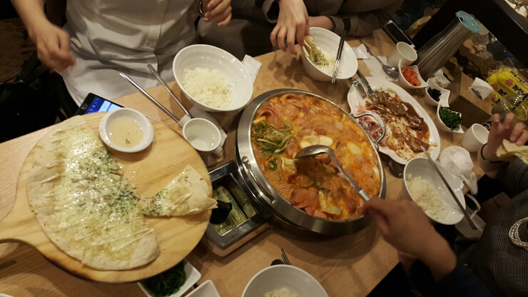 쉐프의부대찌개 이미지