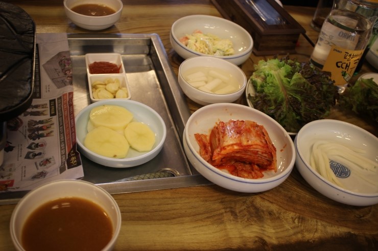 자연석돌구이 이미지