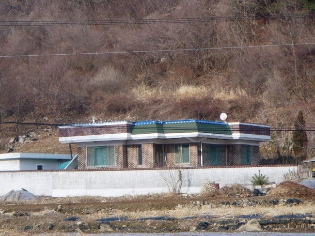 벽돌집1995 이미지