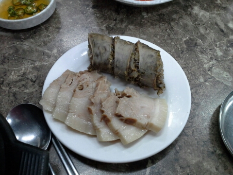 장미돼지국밥 이미지