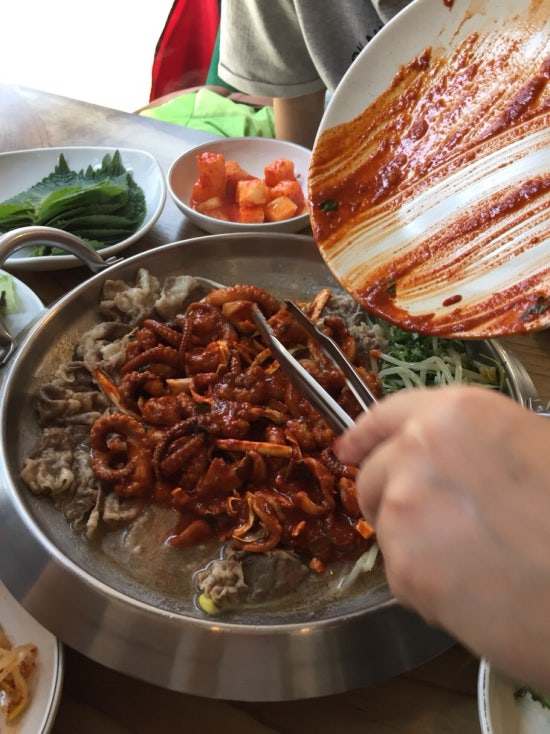차돌박힌쭈꾸미 이미지