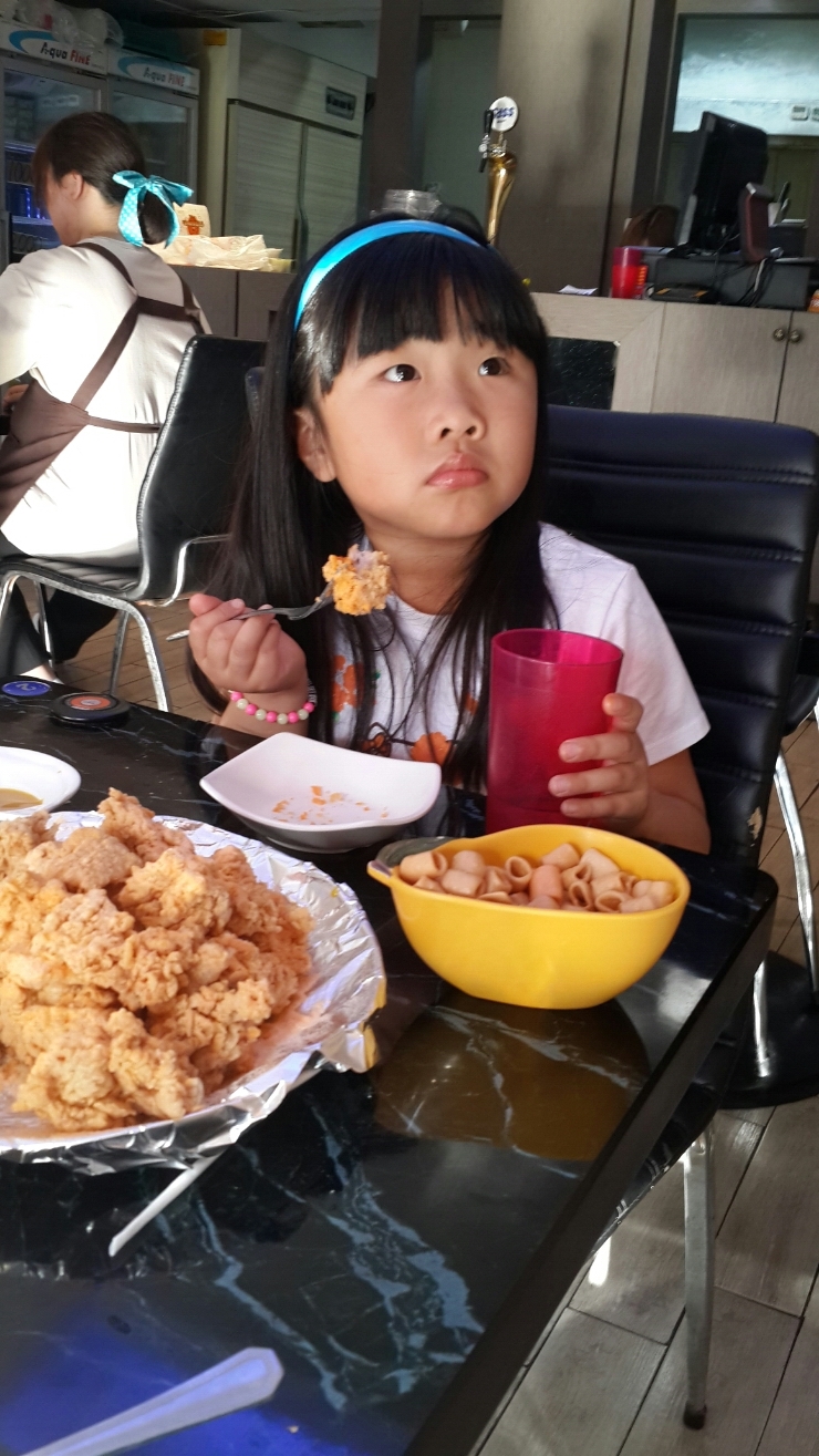 뚱스치킨 이미지