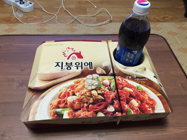 지붕위에파닭 이미지