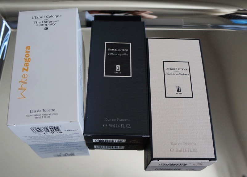 더 화이트(The White) 이미지