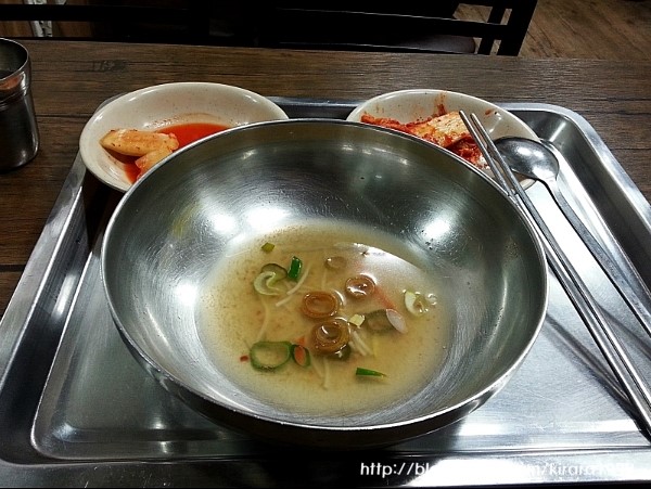 두산멸치국수 이미지