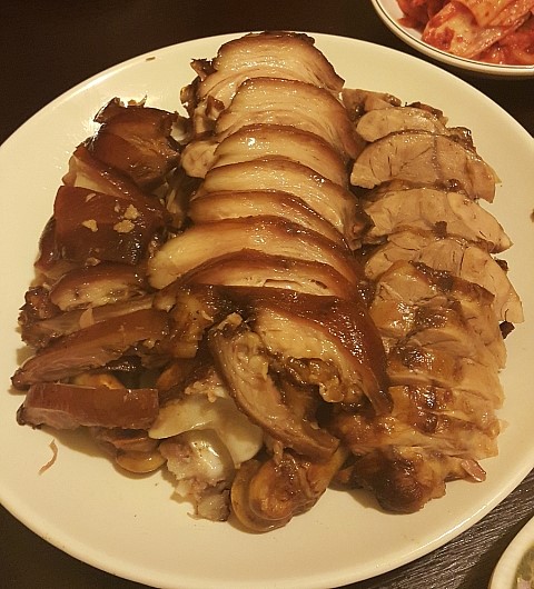 털보네족발 이미지