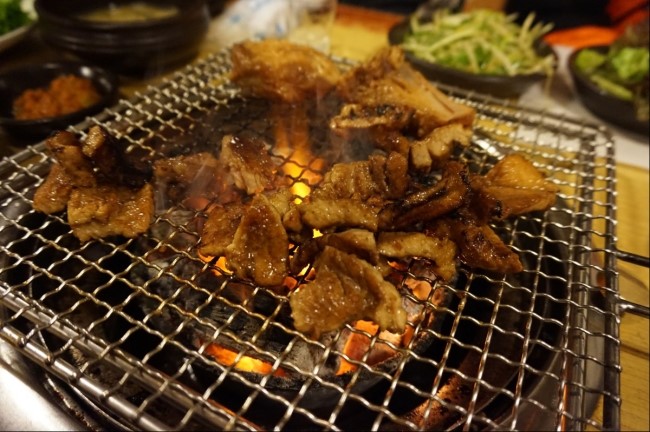 명동돼지한마리 이미지
