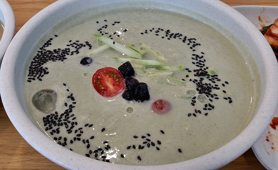 바른손칼국수 이미지