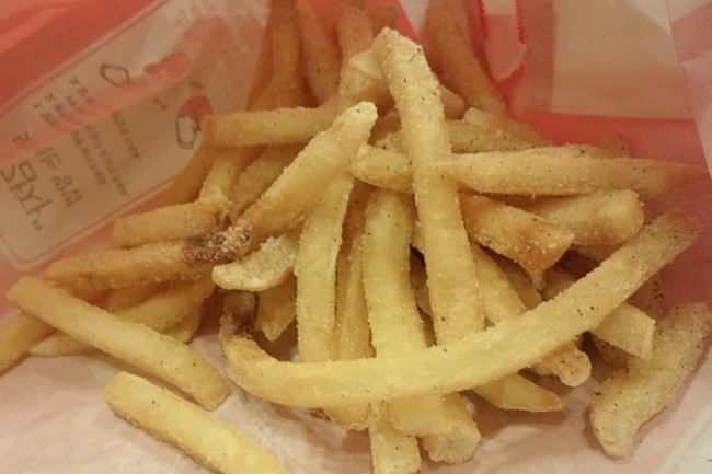 리얼치킨 이미지